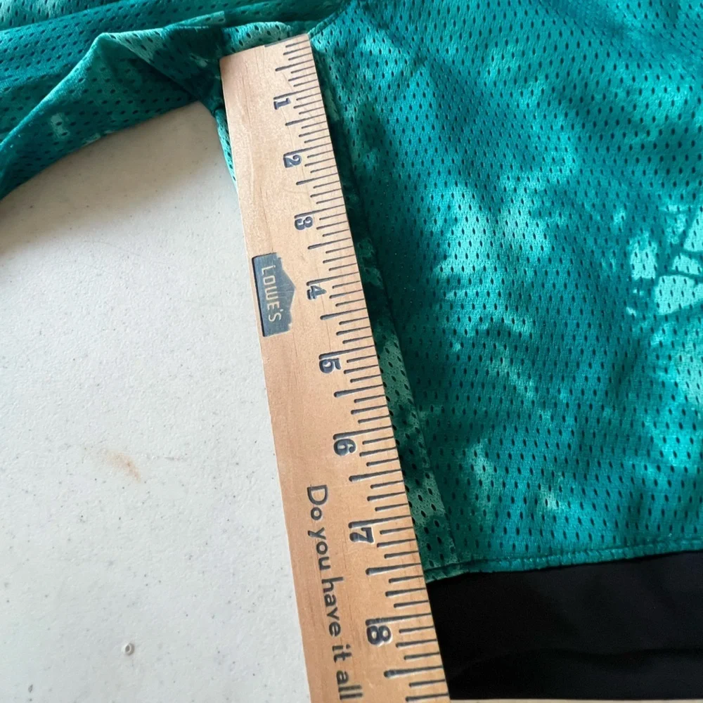 DSG BASKETBALL SHORT BOYS LARGE TEAL SURF TIE DYE W/SOLID TEAL INSET ON SIDES